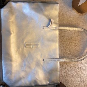 Clinique Tote- Great for a gift